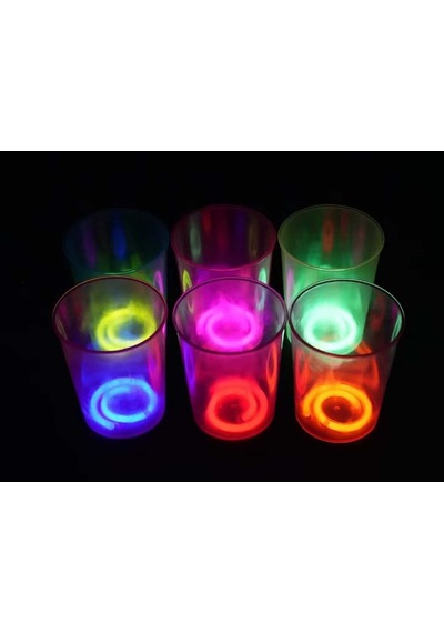 Karanlıkta Yanan Gece Işığı Mega Glow Bardaklar 8 Adet 8.5 X 10.5 Cm 5615 "