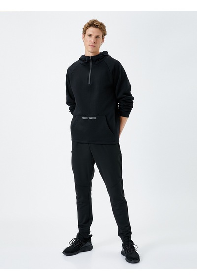 Koton Kapüşonlu Yarım Fermuarlı Spor Sweatshirt Kanguru Cepli Siyah 4wam70004nk Siyah