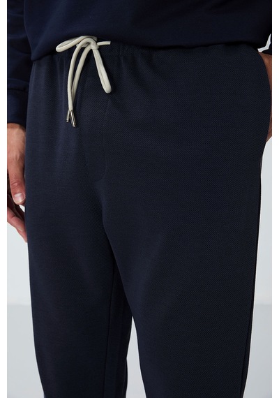 Tommy Life Parlament Yüzeyi Dokulu Standart Fit Erkek Eşofman Alt - 82154