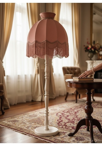 Pembe Kadife Başlık Beyaz Ahşap Ayaklı Taçlı Lambader Vintage Model 50x170cm