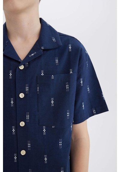 DeFacto Erkek Çocuk Oversize Geniş Kalıp Polo Yaka Brode Kısa Kollu Gömlek D8339A825SMNV248
