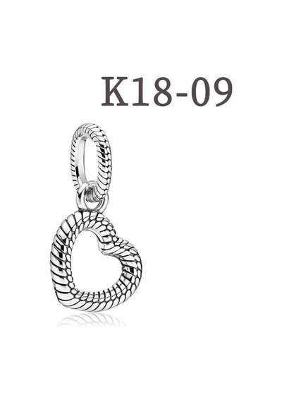 Yılan Zincir Desenli Açık Kalp Charm Gümüş