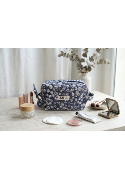 Kapitone Dikişli Denim Papatyalı Küçük Makyaj Çantası / Organizer - %100 Pamuk Kumaş Denim - Papatyalı
