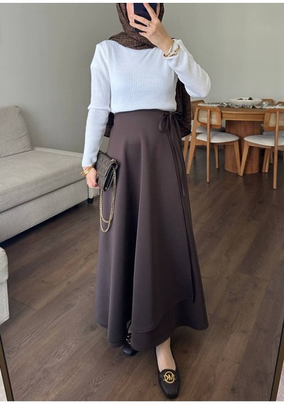 Unika Boutique Kadın Yandan Bağlamalı Tesettür Uzun Kot Etek Kahverengi