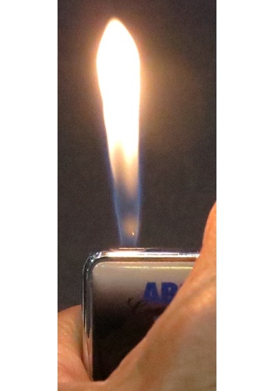 Ofluogluticaret Zenit Marka Manyotolu Ve Gazlı Çakmak.