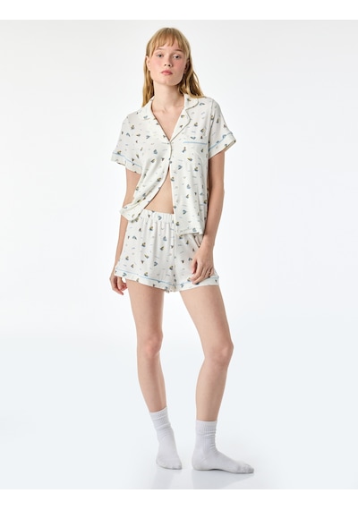 Koton Modal Kumaş Rahat Kalıp Kısa Kollu Gömlek Yaka Şortlu Pijama Takımı Ekru Desenli 6slk40124mk Koton Modal Kumaş Rahat Kalıp Kısa Kollu Gömlek Yaka Şortlu Pijama Takımı Ekru Desenli 6slk40124mk