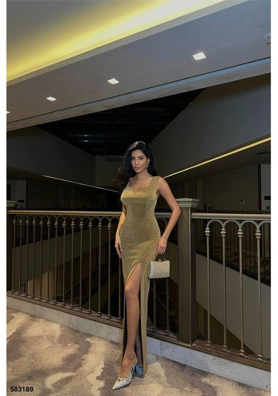 Lior Design Kadın Günlük Yırtmaçlı Maxi Askılı Abiye Elbise Gold