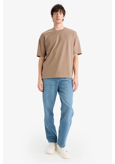 DeFacto Oversize Geniş Kalıp Ütü Gerektirmeyen Bisiklet Yaka Kısa Kollu Basic Düz Ağır Kumaş Tişört X3926AZ25SPBN229