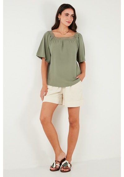 Lela Güpürlü Regular Fit Kare Yaka Bayan Bluz 5869003 Olive