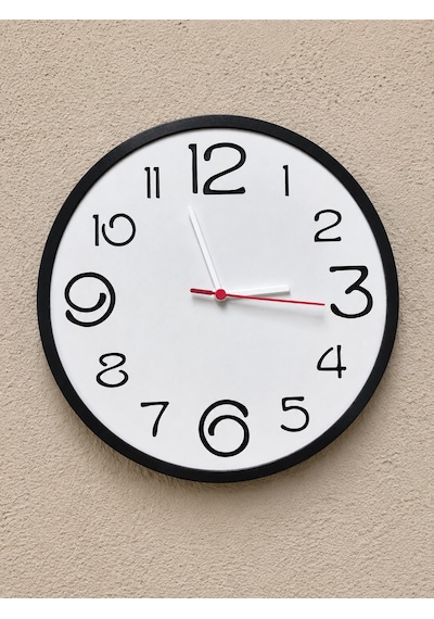 Modern Sessiz Dekoratif 30 Cm Yuvarlak Duvar Saati Beyaz - Siyah