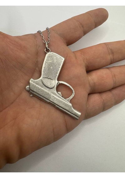 Tabanca Figürlü Gümüş Renk Unisex Metal Kolye Asi Ruhun Ve Gücün Sembolü Çok renkli