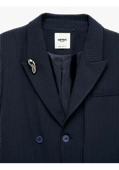 Koton Kruvaze Yaka Uzun Kollu Metal Aksesuarlı Blazer Ceket Lacivert Çizgili 7wak50054uw
