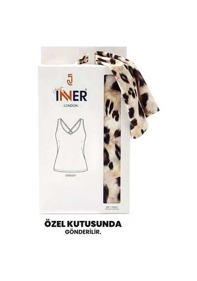 Just Inner Kadın Tekli Viskon Bluz Leopar Desenli V Yaka Çapraz Sırt Detaylı Şık Ve Modern Tasarım 216007 Just Inner Kadın Tekli Viskon Bluz Leopar Desenli V Yaka Çapraz Sırt Detaylı Şık Ve Modern Tasarım 216007