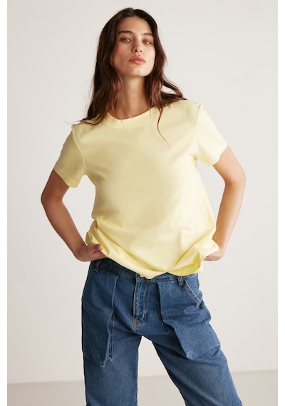 Grimelange Samantha Kadın %100 Organik Pamuklu Comfort Fit Arkası Uzun Basic Örme Açık Sarı T-shirt Açık Sarı