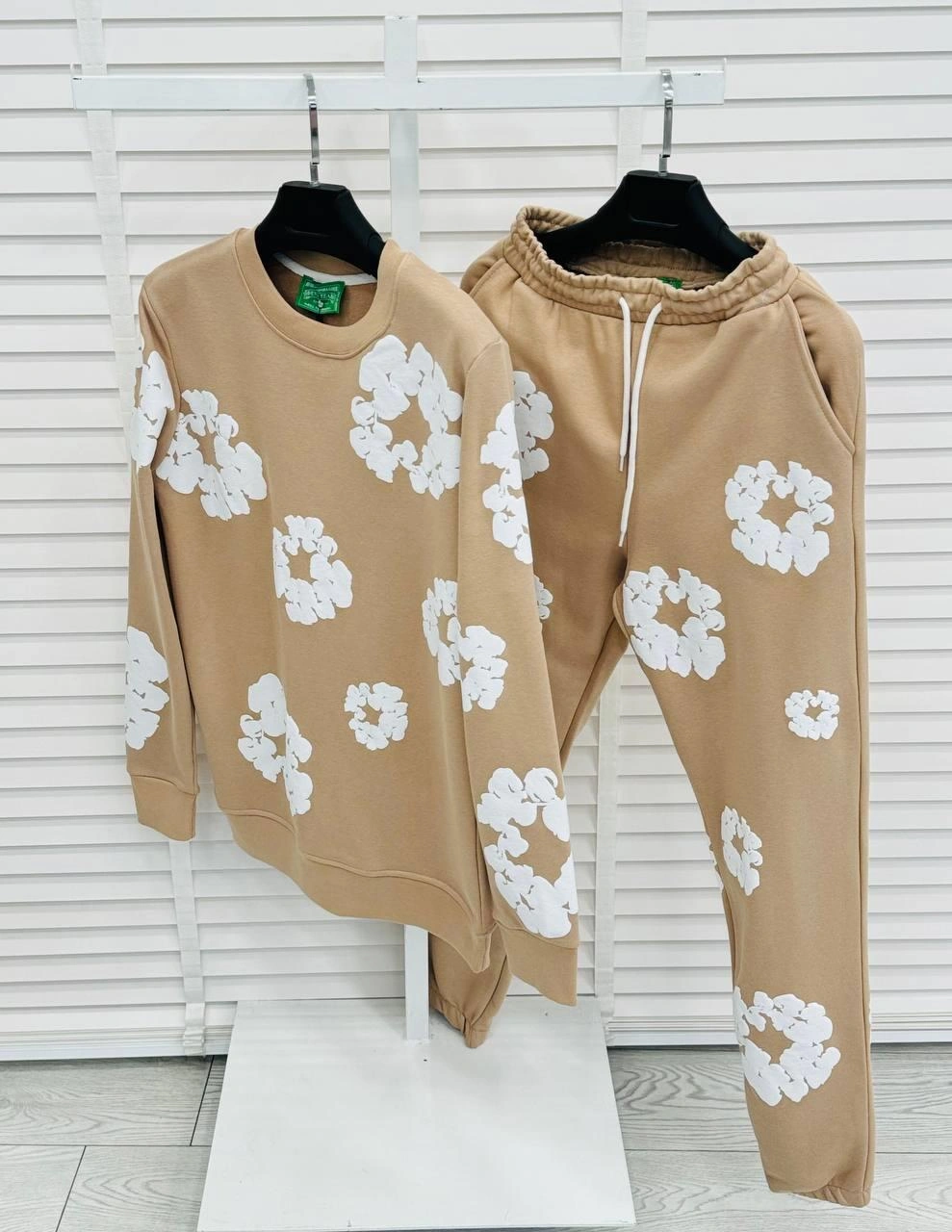 Afri Bej Renk Çiçek Desenli Oversize 3 İplik Erkek Eşofman Takımı - %100 Pamuk Bej