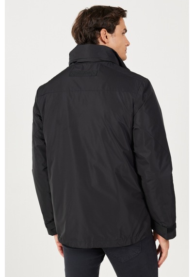 Wrangler All Terrain Gear Relaxed Fit Geniş Kesim Dik Yaka Çift Kullanımı Siyah Mavi Parka W232281001 Mavi - Siyah