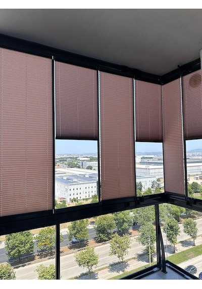 Blind-x Kahverengi Plise Katlanır Cam Balkon Perdesi, Ofis Perdesi, Mutfak Perdesi, Salon Perdesi