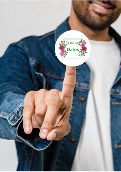 İngilizce Hurma Hediyesi Sticker A Gift Of Dates Umre Hajj Yuvarlak Çiçekli Etiket 4 Cm 40 Adet Çok Renkli
