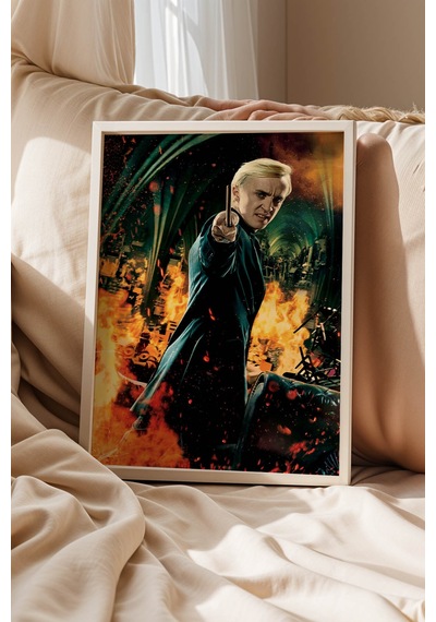 Draco Malfoy Çerçeveli Tablo - Lüks Harry Potter Sinematik Karakter Posteri Duvar Dekoru Alev Temalı Beyaz Draco Malfoy Çerçeveli Tablo - Lüks Harry Potter Sinematik Karakter Posteri Duvar Dekoru Alev Temalı Beyaz