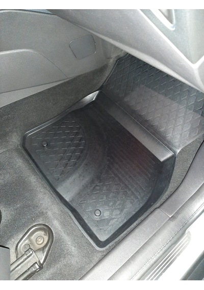 Ford Focus 3 Hb Refref 4D Paspas Siyah ve Bagaj Havuzu 2011+