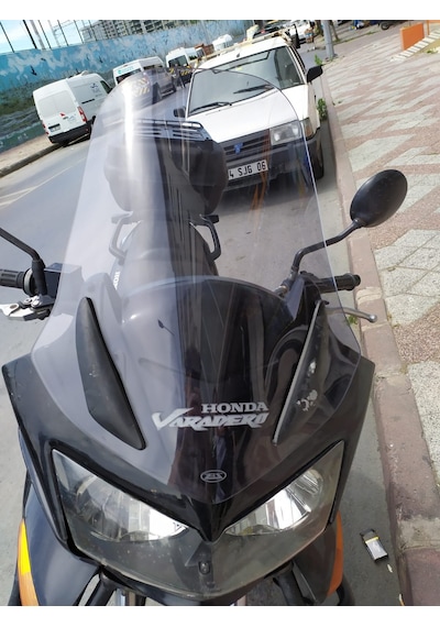 Honda Varadero Uzun Ön Cam 56Cm Açık Füme 4Mm Zeus
