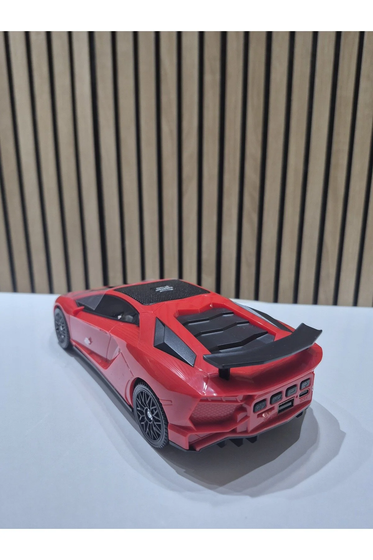 Rt-1976 Kırmızı Red Arabalı Bluetooth Fm-usb-tf-aux Şarjlı Nostaljik Radyo