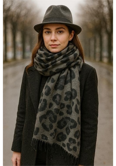 Neşeli Butik Kadın Yumuşak Dokulu Leopar Desen Püsküllü Şal Atkı Nbaks051 Kahverengi