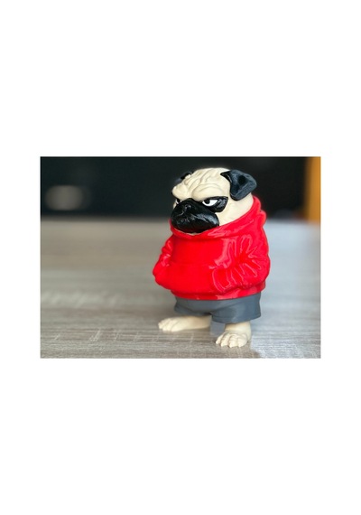 Kapüşonlu Pug Figürü 10cm