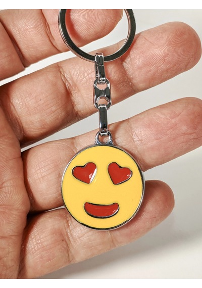 Kalp Gözlü Emoji Metal Anahtarlık Sevgi Temalı Emoji Anahtarlık Çok Renkli
