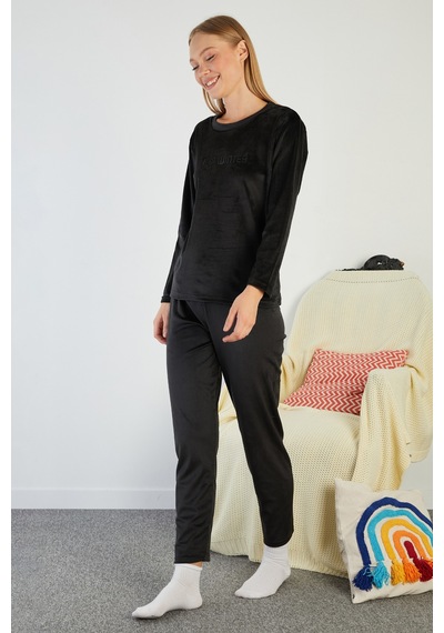 Fullamoda I Love Winter Kabartma Baskılı Kadife Pijama Takımı Siyah