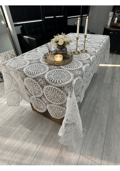 Özge Model Masa Örtüsü Açık Krem