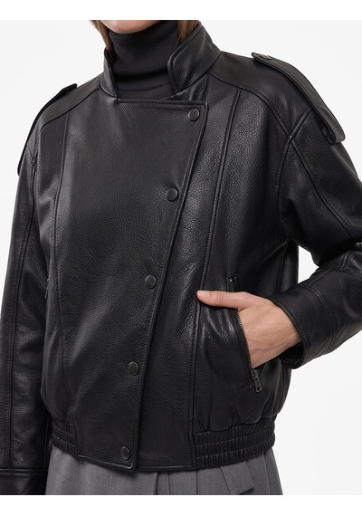 Koton Uzun Kollu Fermuarlı Dik Yaka Kruvaze Oversize Suni Deri Vintage Ceket Siyah 7wak20034ew Koton Uzun Kollu Fermuarlı Dik Yaka Kruvaze Oversize Suni Deri Vintage Ceket Siyah 7wak20034ew