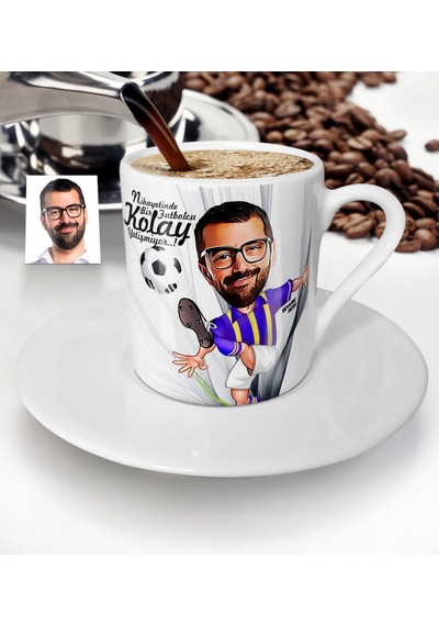 Kişiye Özel Bay Futbolcu Sarı Lacivert Karikatür Türk Kahvesi Fin