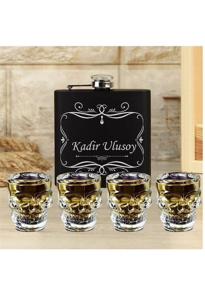 Kişiye Özel Cep Matarası Ve 4'lü Kuru Kafa Shot Bardak Seti