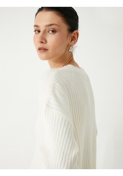 Koton Basic V Yaka Oversize Triko Kazak Yumuşak Dokulu Uzun Kollu Ekru 5wak90252ht Ekru
