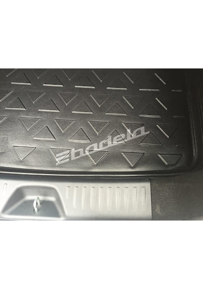 Mercedes B Serısı 2011-2018 Uyumlu Bagaj Havuzu Kokusuz Kaucuk 3D