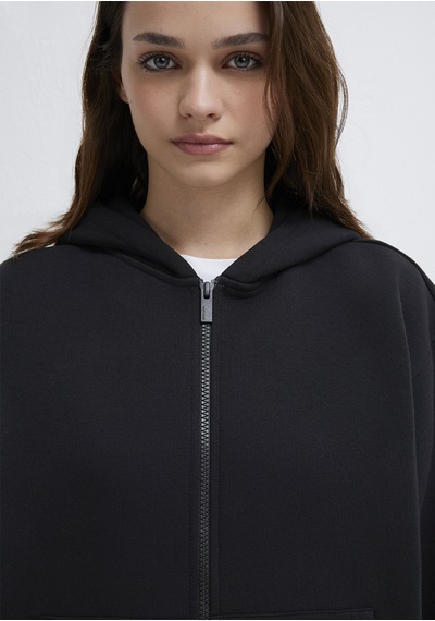 Mavi - Mavi Logo Nakış Detaylı Kapüşonlu Siyah Sweatshirt 1s10532-900 Siyah
