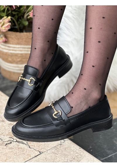 Günlük Kadın Siyah Loafer Klasik Desenli Taban Tokalı Oval Burunlu Makosen Ayakkabı 120 Siyah - Cilt Günlük Kadın Siyah Loafer Klasik Desenli Taban Tokalı Oval Burunlu Makosen Ayakkabı 120 Siyah - Cilt