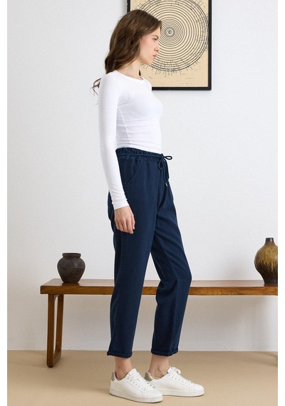 Olcay Bağcık Detaylı Beli Lastikli Soft Denim Pantolon Lacivert 7586