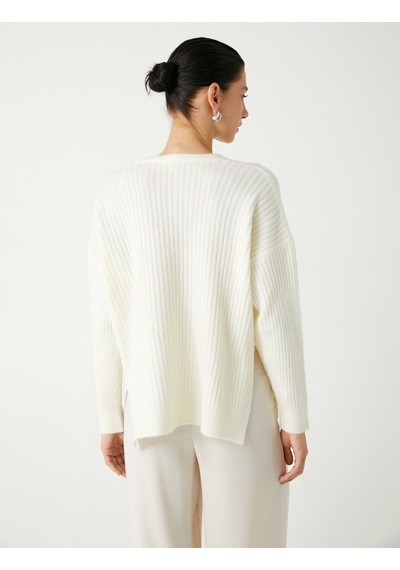 Koton Basic V Yaka Oversize Triko Kazak Yumuşak Dokulu Uzun Kollu Ekru 5wak90252ht Ekru