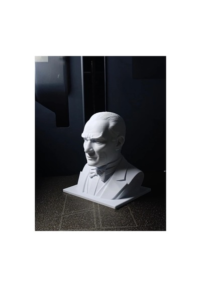 Atatürk Büstü Beyaz