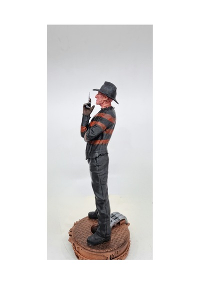 Elm Sokağı Kabusu Freddy Krueger 22 Cm Figür