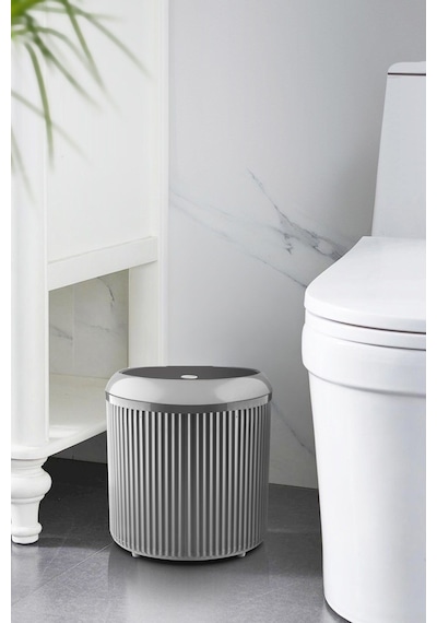 Decorev 5 Litre Gri Click Kapaklı Modern Çizgili Çöp Kovası Dc-6801 Siyah