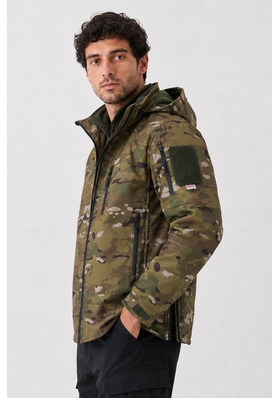 Maison Rae Erkek Outdoor Softshell Kamuflaj Mont Çıkarılabilir Kapüşonlu, Polar Astarlı, Çok Cepli, Patch Cırt Detaylı
