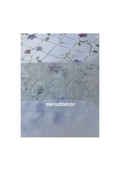 Meiwa Güpürlü Kenarlı Parlak Sedefli Küçük Mor Çiçekli Lüks Yuvarlak Pvc Muşamba Masa Örtüsü Beyaz