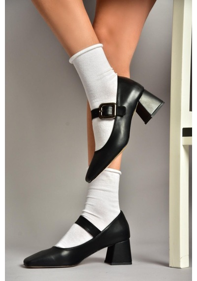 Fox Shoes T569613209 Siyah Kalın Topuklu Kadın Ayakkabı Siyah