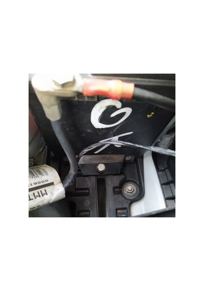 Opel Corsa C Akü Tutucu