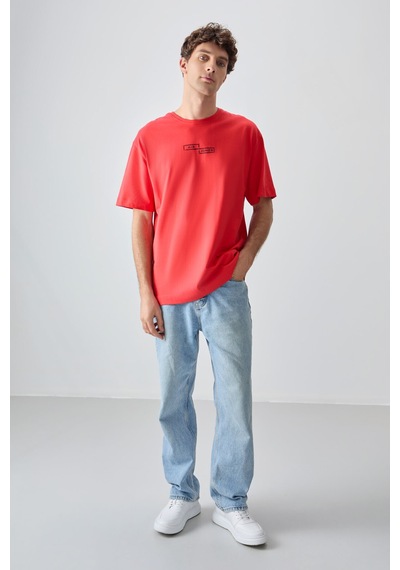 Air Jones Tommy Life Fiesta %100 Pamuk Kalın Yumuşak Dokulu Oversize Fit Baskılı Erkek T-shirt - 88361 Kirmizi Air Jones Tommy Life Fiesta %100 Pamuk Kalın Yumuşak Dokulu Oversize Fit Baskılı Erkek T-shirt - 88361 Kirmizi