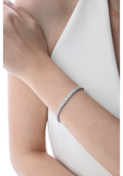Gümüş Rodyumlu Zirkon Taşlı Modern Görünümlü V Model Uzay Yolu Bileklik Barcode Gümüş