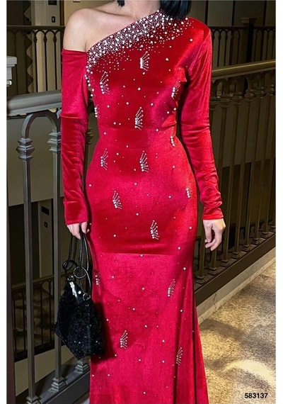 DefyModa Kadın Minimal Esnek Kadife Kumaş Tek Omuz Abiye Elbise Kırmızı